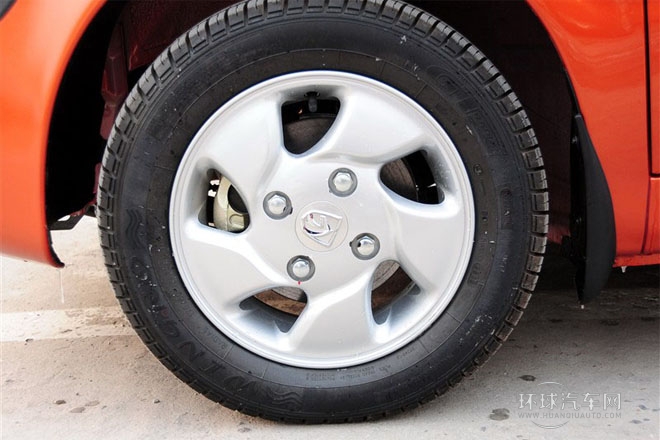 2012款 改款 1.0L 手動P-TEC舒適型