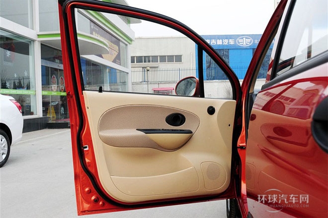 2012款 改款 1.0L 手動(dòng)P-TEC舒適型