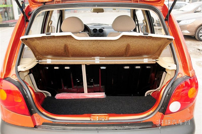 2012款 改款 1.0L 手動P-TEC舒適型