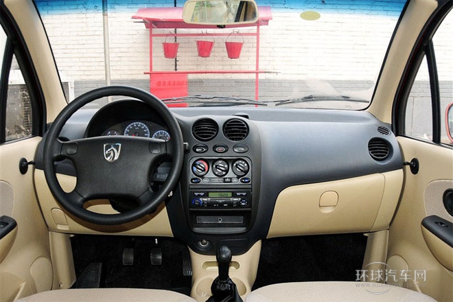 2012款 改款 1.0L 手動P-TEC舒適型