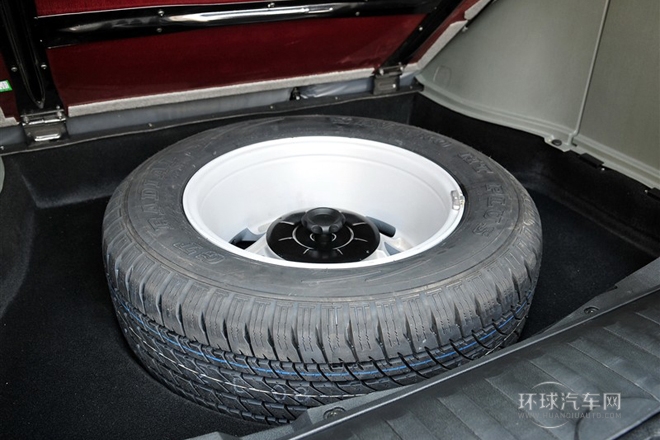 2011款 2.0L 手動(dòng)兩驅(qū)豪華型