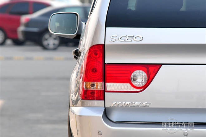 2011款 2.0L 手動兩驅豪華型