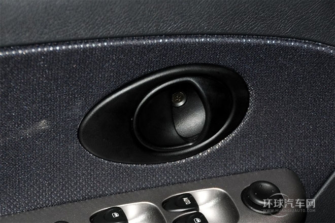 2012款 改款 1.2L 手動運動版時尚型