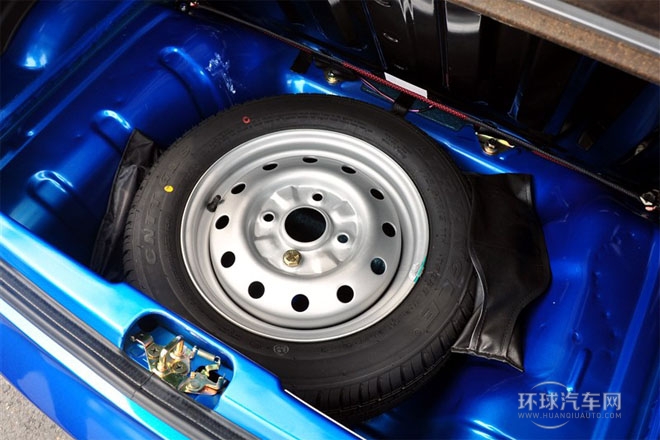 2012款 改款 1.2L 手動運動版優(yōu)越型