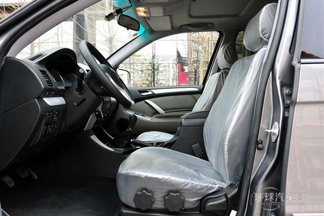 2011款 2.0L 手動兩驅超豪華型