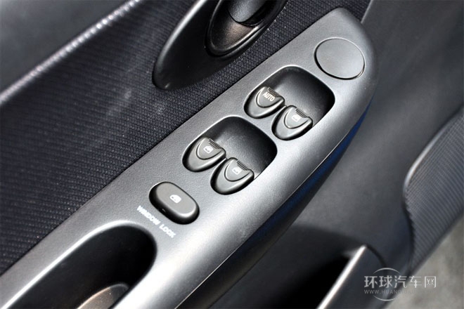 2012款 改款 1.2L 手動運動版優越型