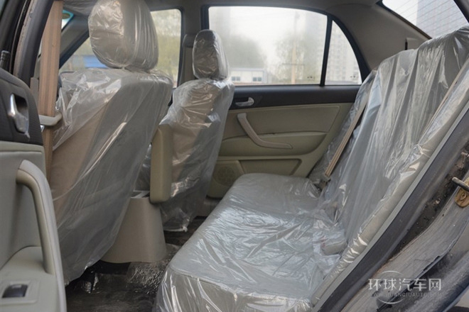 2012款 1.3L 基本型