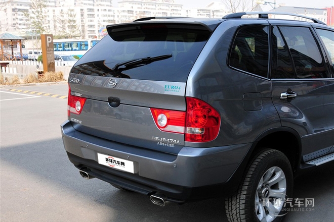 2011款 2.0L 手動兩驅超豪華型