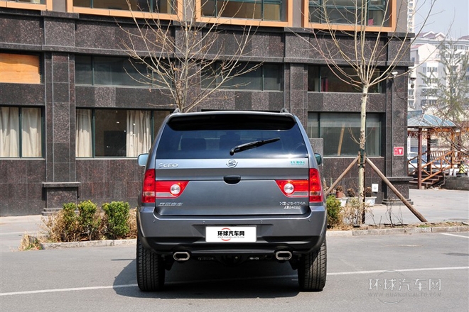 2011款 2.0L 手動兩驅(qū)超豪華型