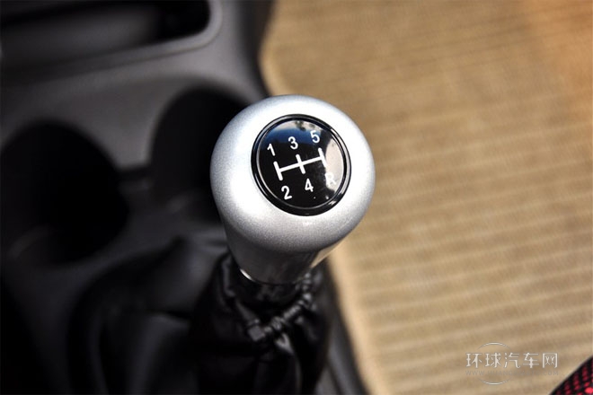 2012款 改款 1.2L 手動(dòng)運(yùn)動(dòng)版優(yōu)越型