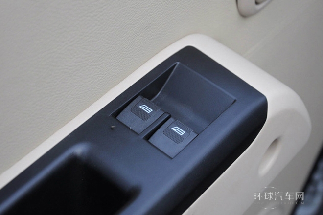 2014款 1.5L商務標準型