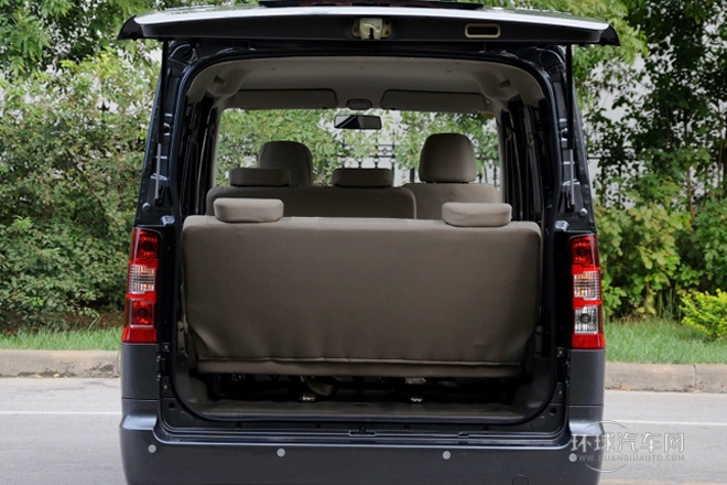 2014款 1.5L商務標準型