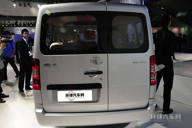 2014款 1.5L加長商務豪華型