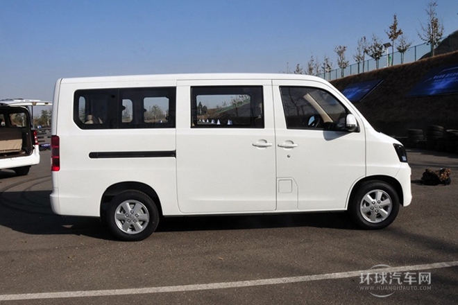 2014款 1.5L加長商務豪華型