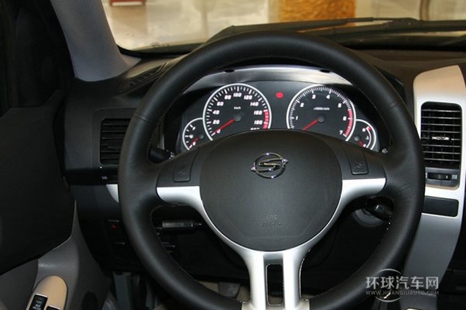 2011款 2.4L 手動四驅豪華型