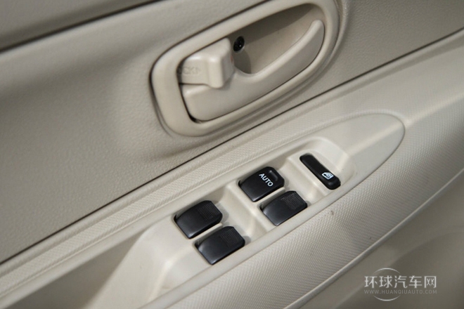 2011款 超值版 1.3L 手動7座