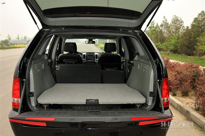 2011款 2.4L 手動四驅超豪華型