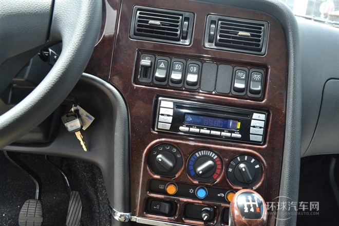 2009款 2.4L 標(biāo)配