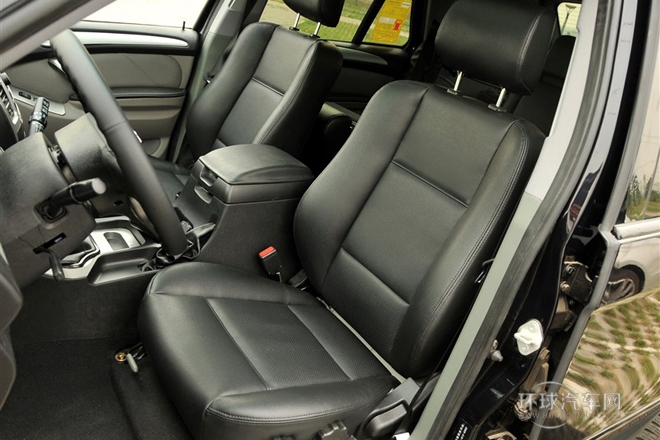 2011款 2.4L 手動四驅(qū)超豪華型