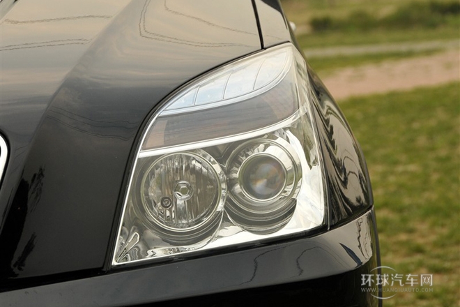 2011款 2.4L 手動四驅超豪華型