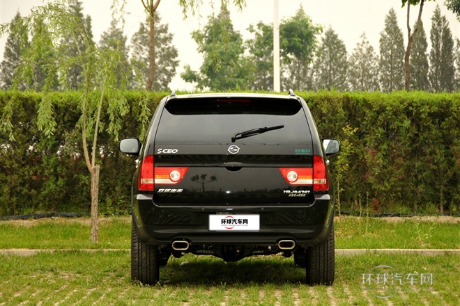 2011款 2.4L 手動四驅超豪華型