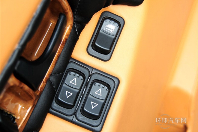 2012款 2.4L 定制商務型