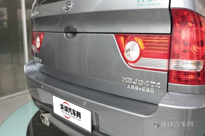 2011款 2.4L 自動(dòng)四驅(qū)超豪華型