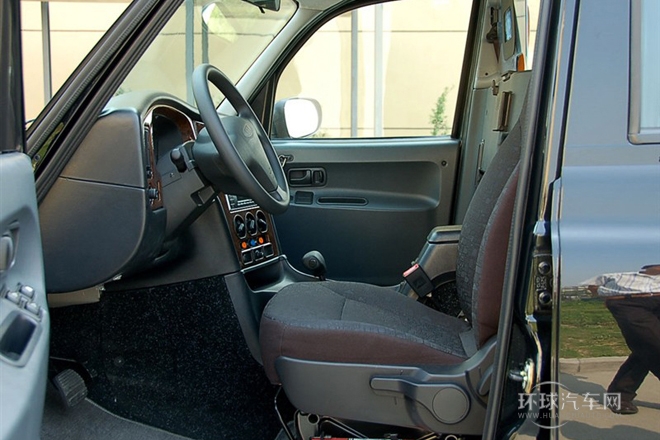 2009款 2.5T 自動標配