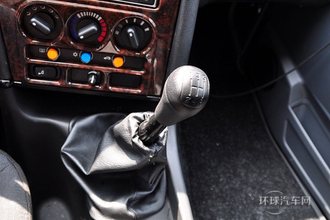 2009款 2.5T 手動標配