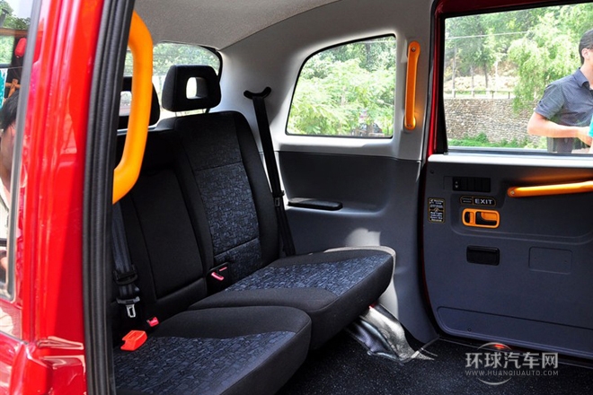 2009款 2.5T 手動標配