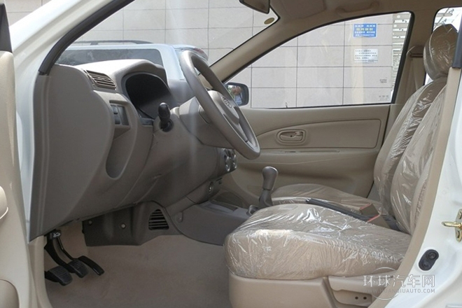 2014款 1.3L 手動5座超值版