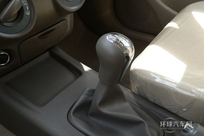 2014款 1.3L 手動5座超值版