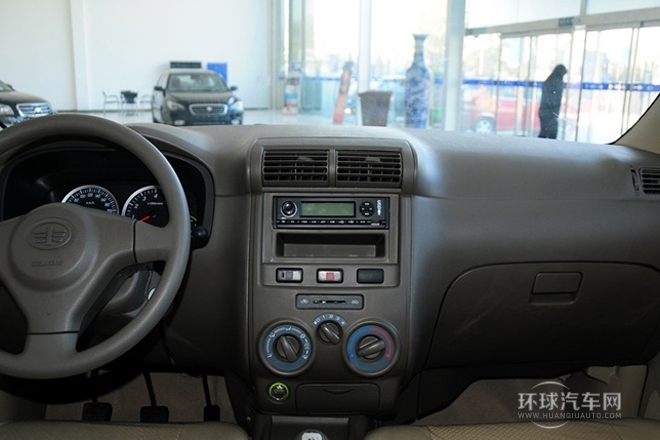 2011款 超值版 1.3L 手動5座