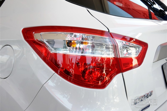 2014款 1.6L 手動(dòng)豪華導(dǎo)航型 國(guó)V