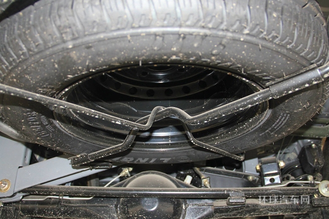 2013款 1.5L 自動(dòng)5座時(shí)尚豪華型