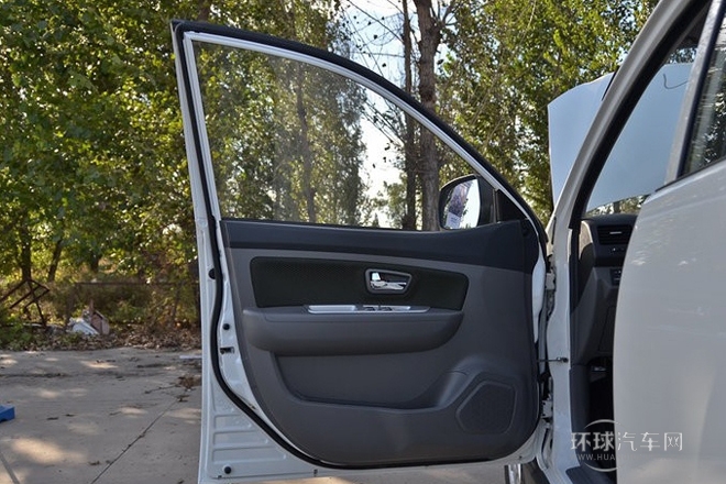 2013款 1.5L 自動(dòng)5座時(shí)尚豪華型