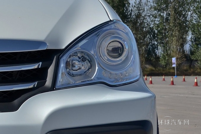 2013款 1.5L 自動5座時尚豪華型