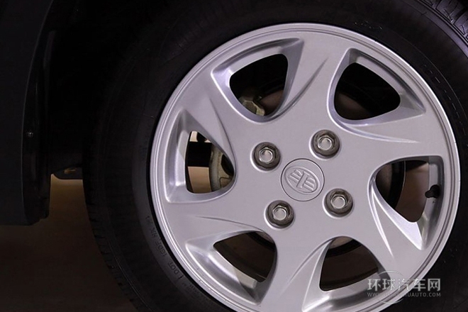 2013款 1.5L 手動7座時尚豪華型