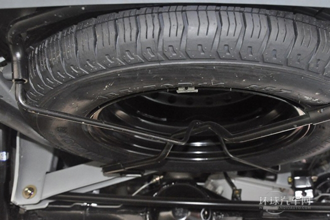 2013款 1.5L 手動7座時尚舒適型