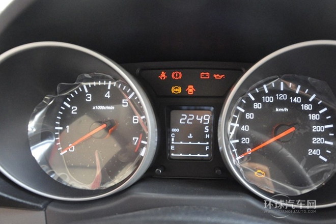 2013款 1.5L 手動7座時尚舒適型