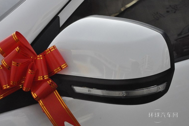 2013款 1.5L 手動7座時尚舒適型