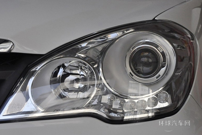 2013款 1.5L 手動7座時尚舒適型