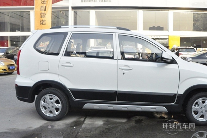 2013款 1.5L 手動7座時尚舒適型