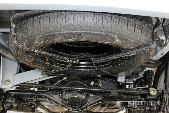 2013款 1.5L 自動(dòng)5座時(shí)尚版