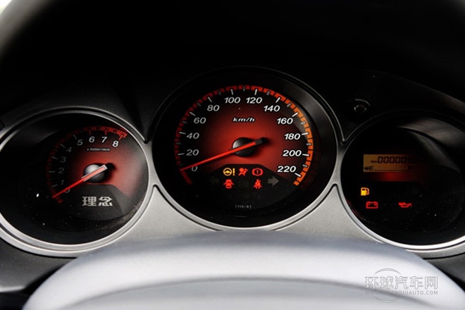 2013款 1.5L 手動豪華型