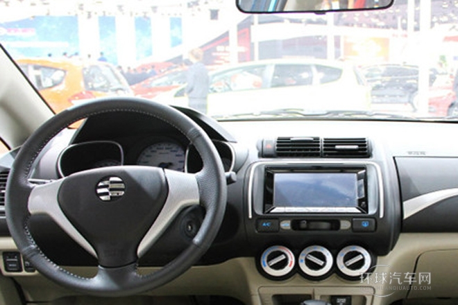 2013款 1.5L 手動(dòng)豪華型