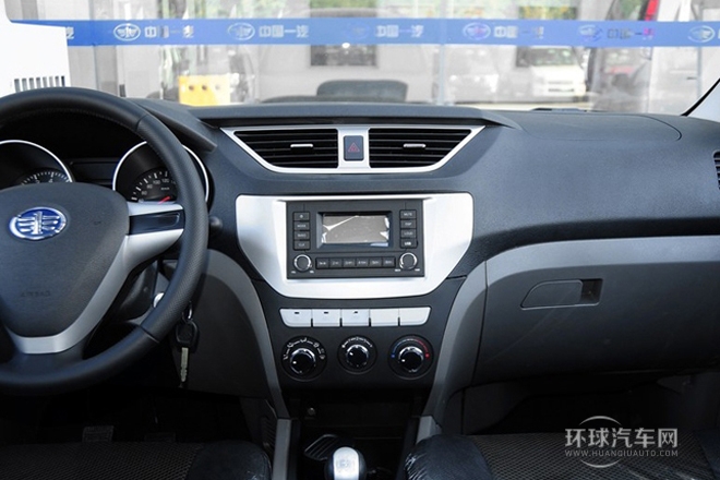 2013款 1.5L 手動5座都市時尚版