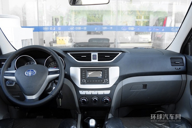 2013款 1.5L 手動5座都市時尚版