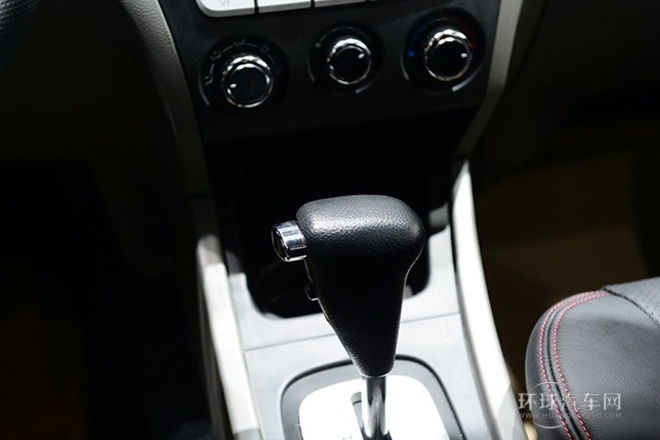 2014款 1.5L 自動7座至尊導航版