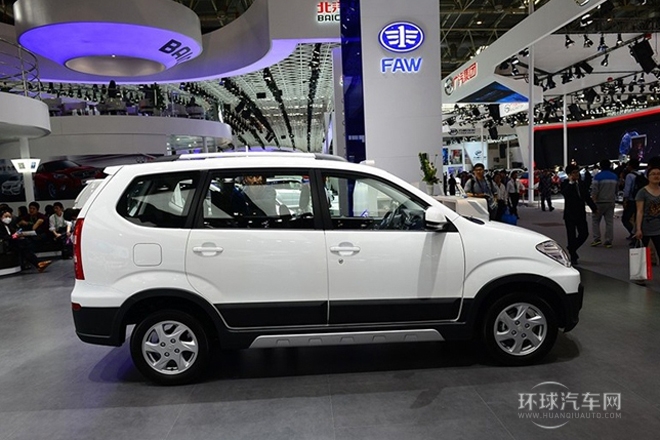 2014款 1.5L 自動(dòng)7座至尊導(dǎo)航版